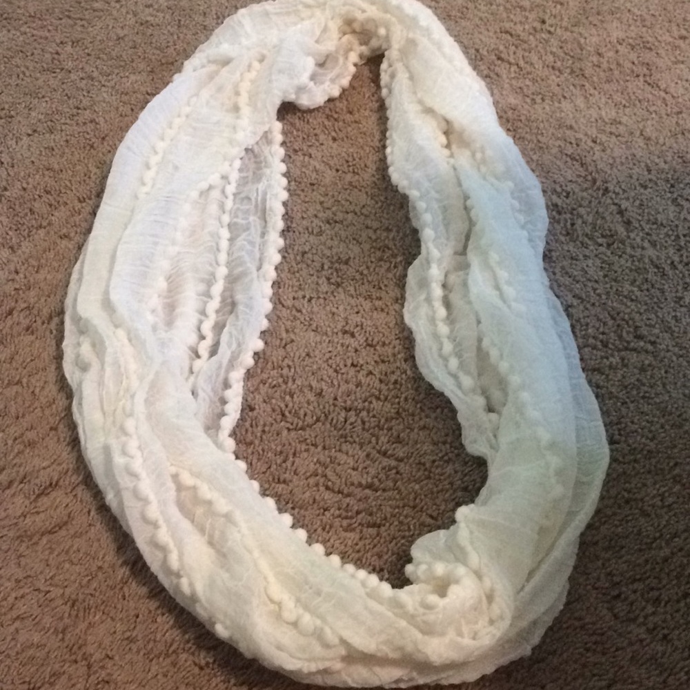 Popcorn Infinity Scarf